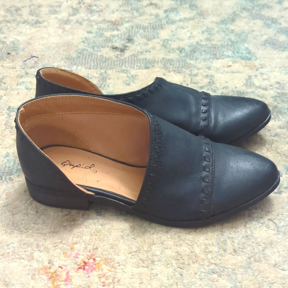 Size 7 navy qupid cutout flats eur size 38 gently used cute details